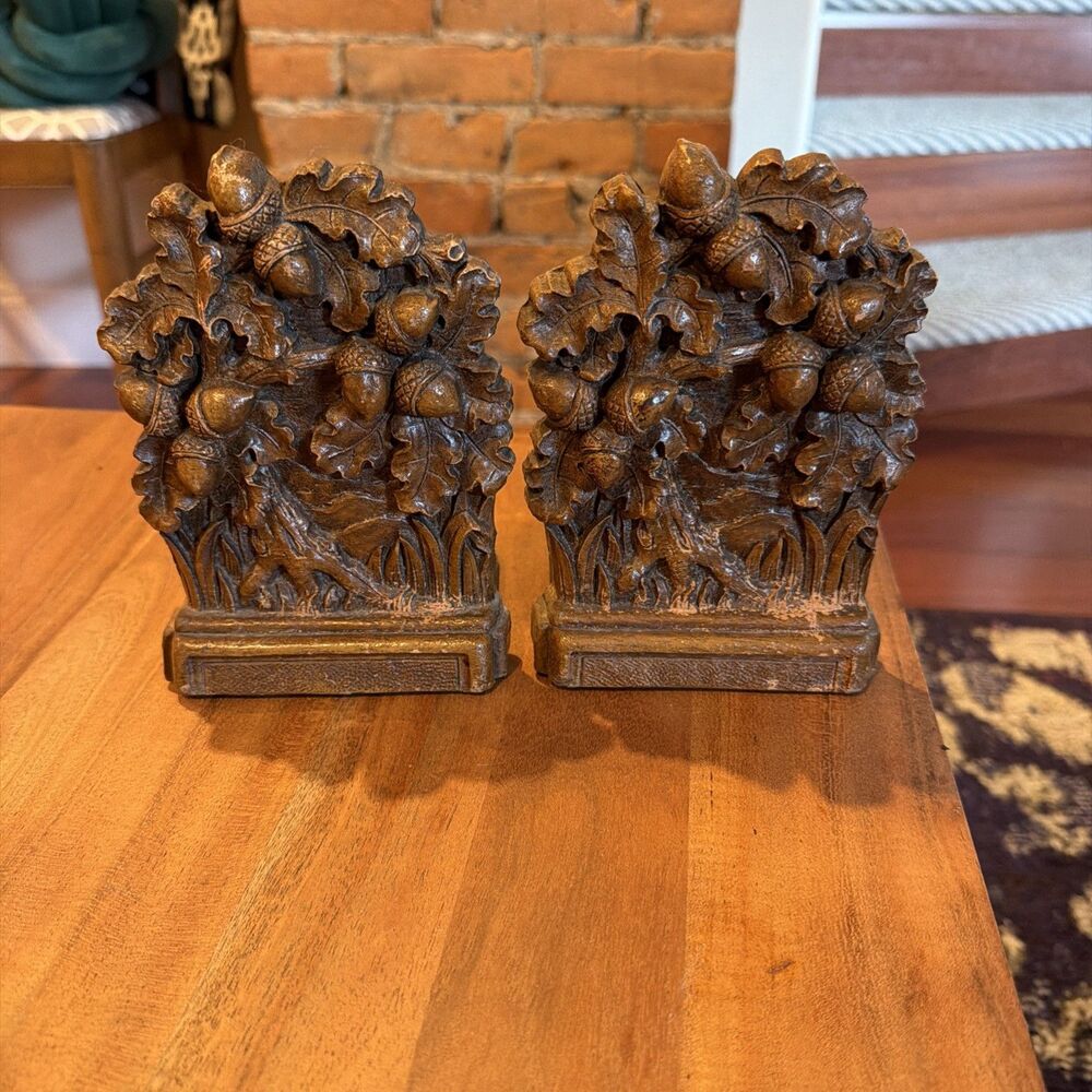 Vintage SYROCO Oak Leaf and Acorn Design Carved Wood Look Bookends 6.5"